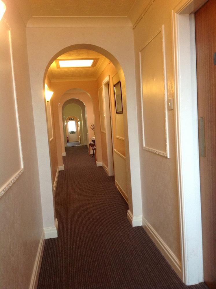 Balmoral Lodge Hotel Southport Exterior photo