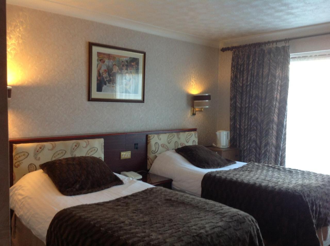 Balmoral Lodge Hotel Southport Exterior photo