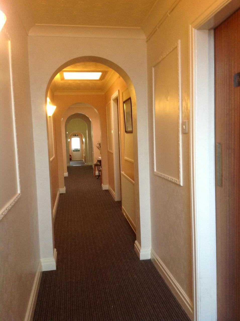 Balmoral Lodge Hotel Southport Exterior photo